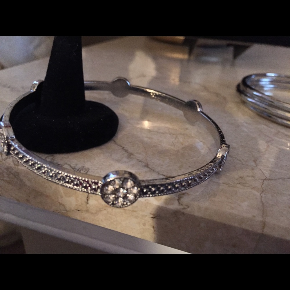 Bracelets - Picture 2 of 3